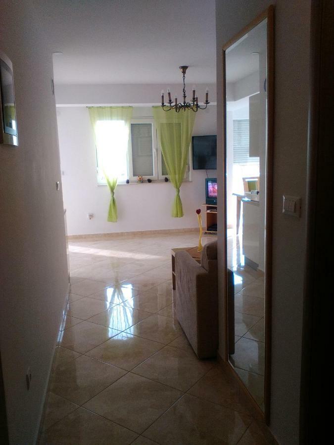 Apartament M & E Vodice Exterior photo