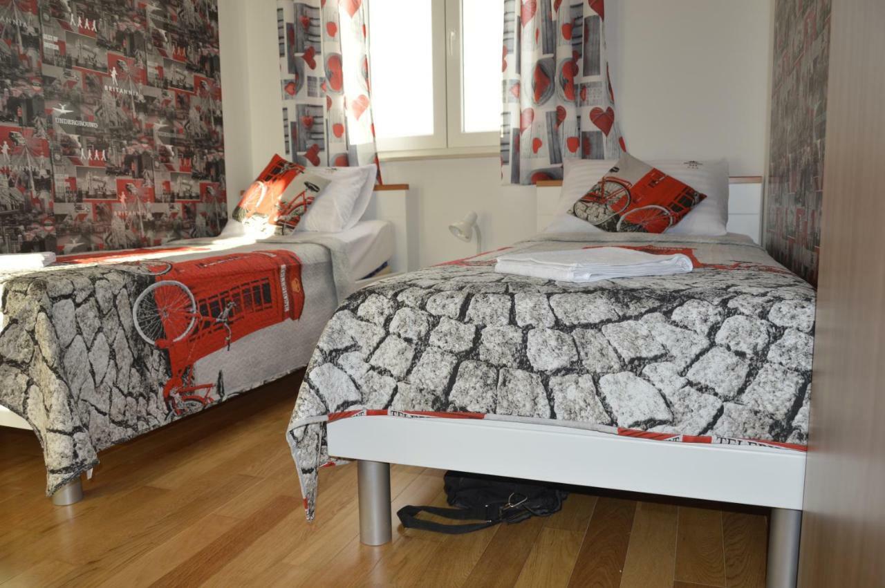 Apartament M & E Vodice Exterior photo